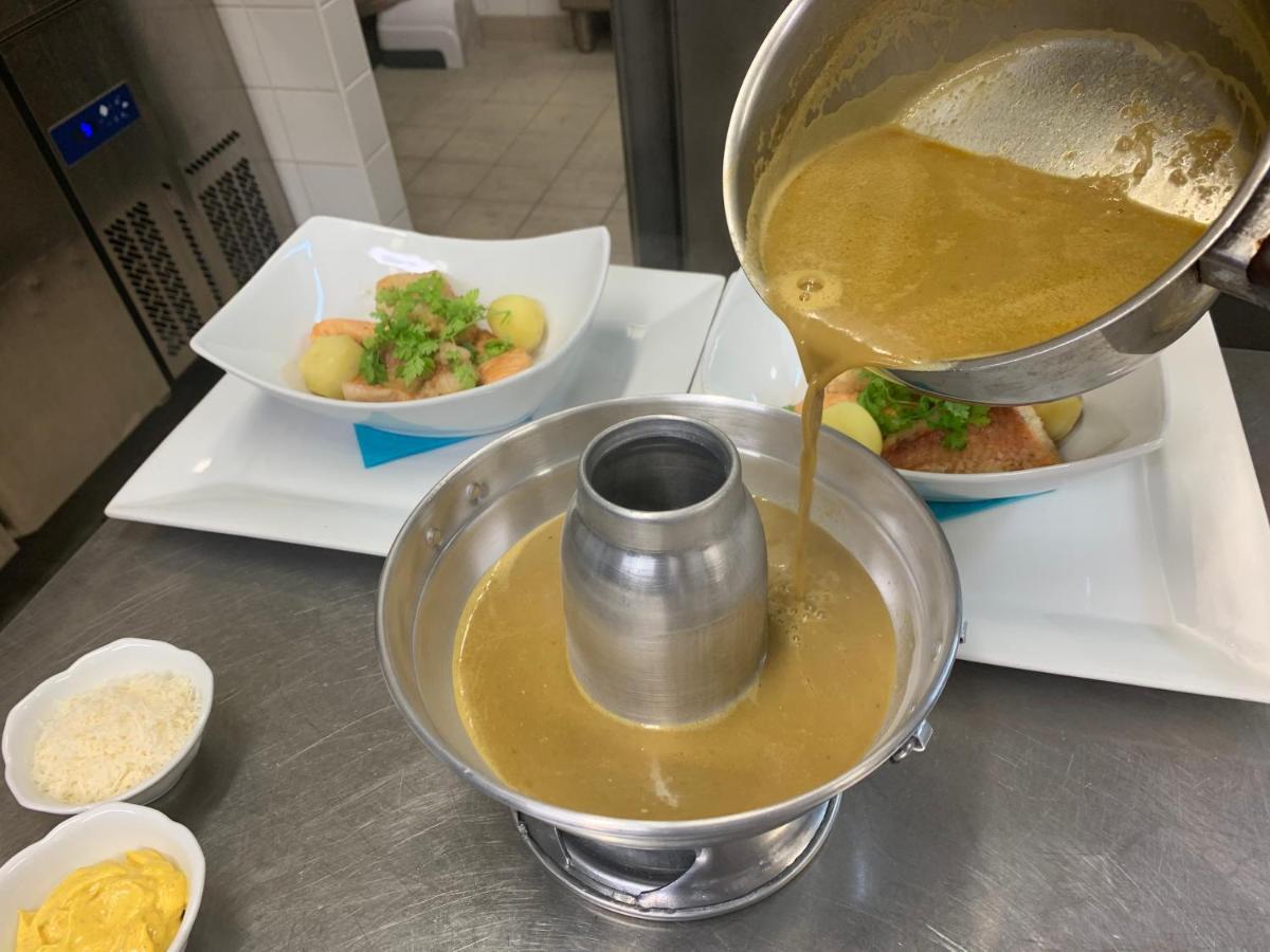 Hotel Restaurant De La Mer 골페주앙 외부 사진