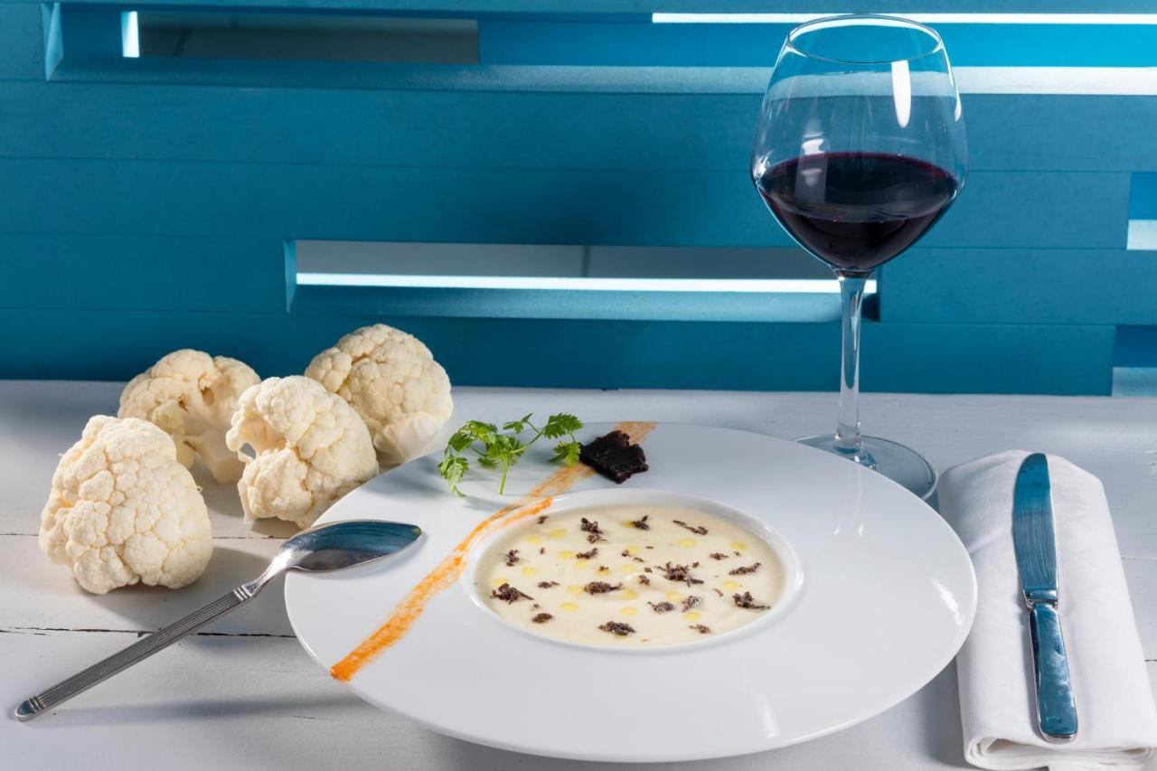 Hotel Restaurant De La Mer 골페주앙 외부 사진