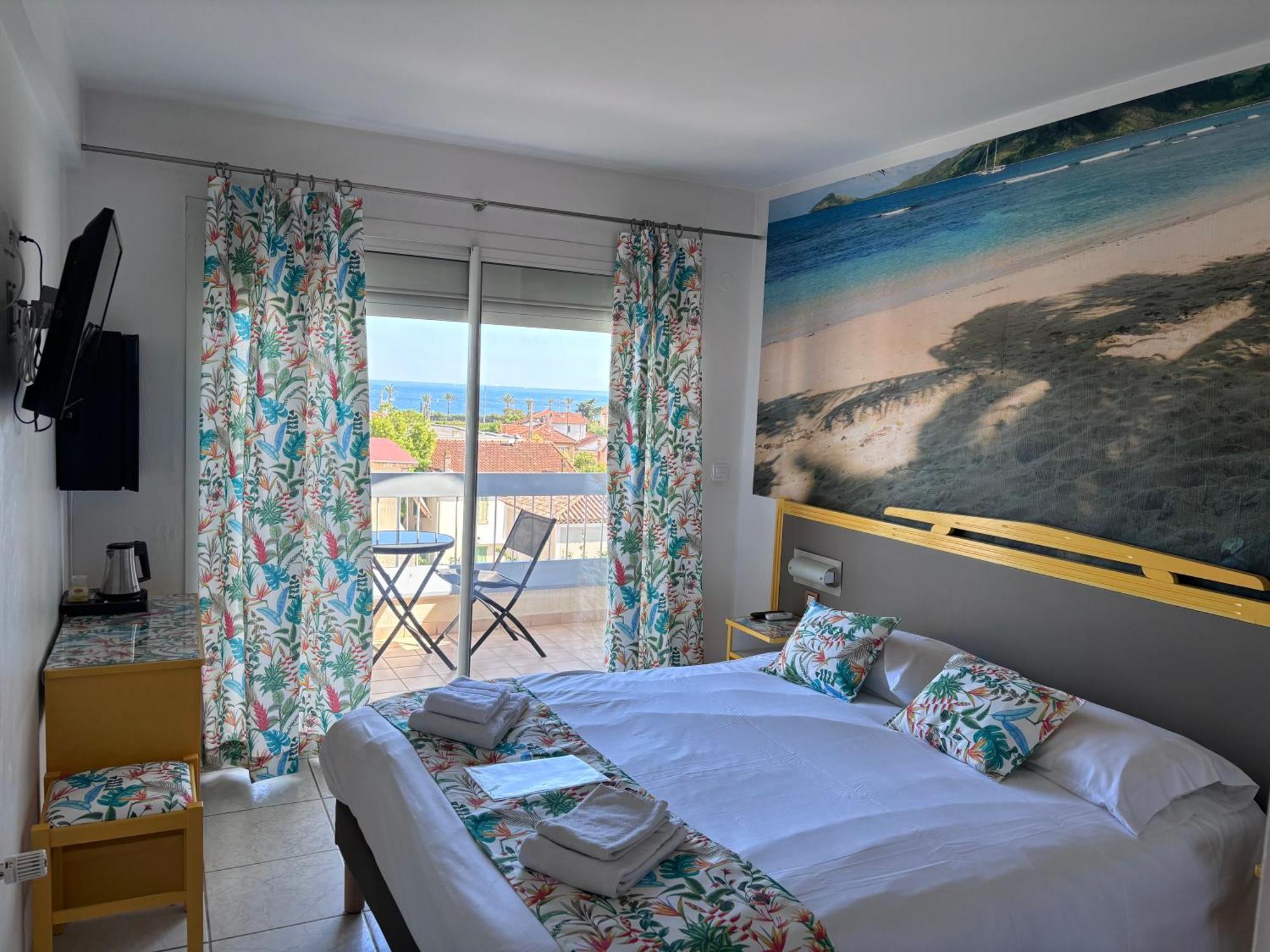 Hotel Restaurant De La Mer 골페주앙 외부 사진